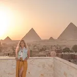Pyramids Hills Inn