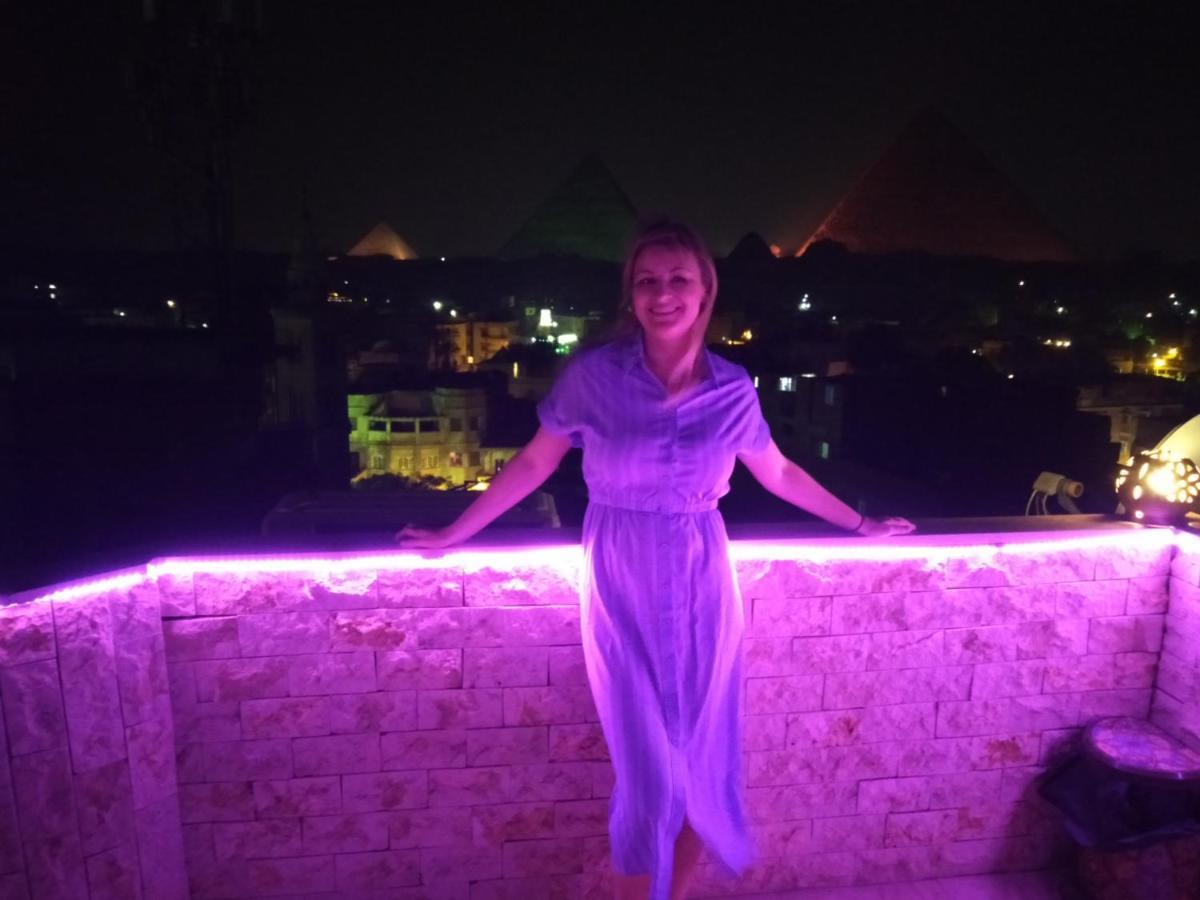 Hotel Pyramids Hills